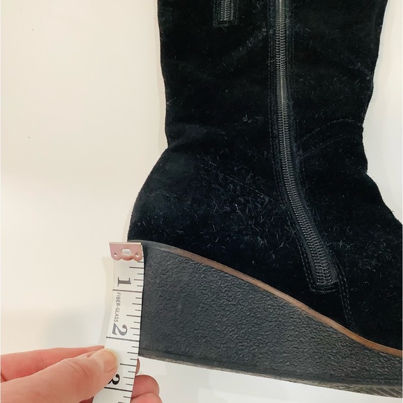 Comfy stylish tall boots on medium wedge heel 🖤🖤 - Picture 11 of 15